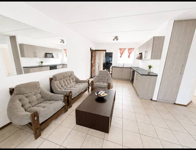 2 BEDROOM APARTMENT FOR SALE IN PEACEHAVEN